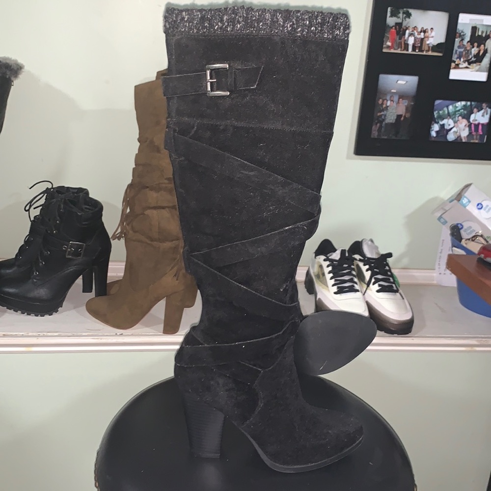 Suede BLK Knee Boots 👢